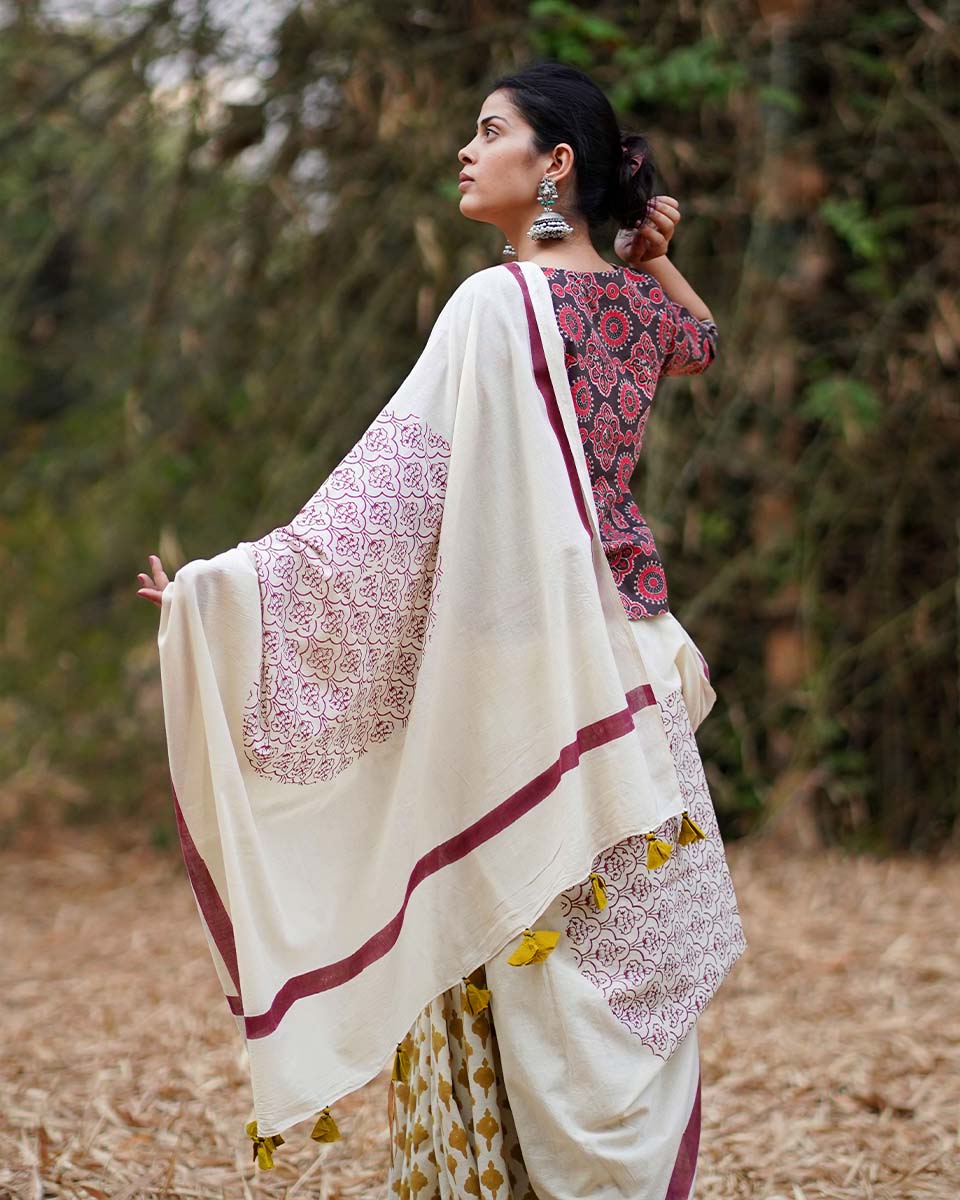 saree draping | saree poses | saree for women