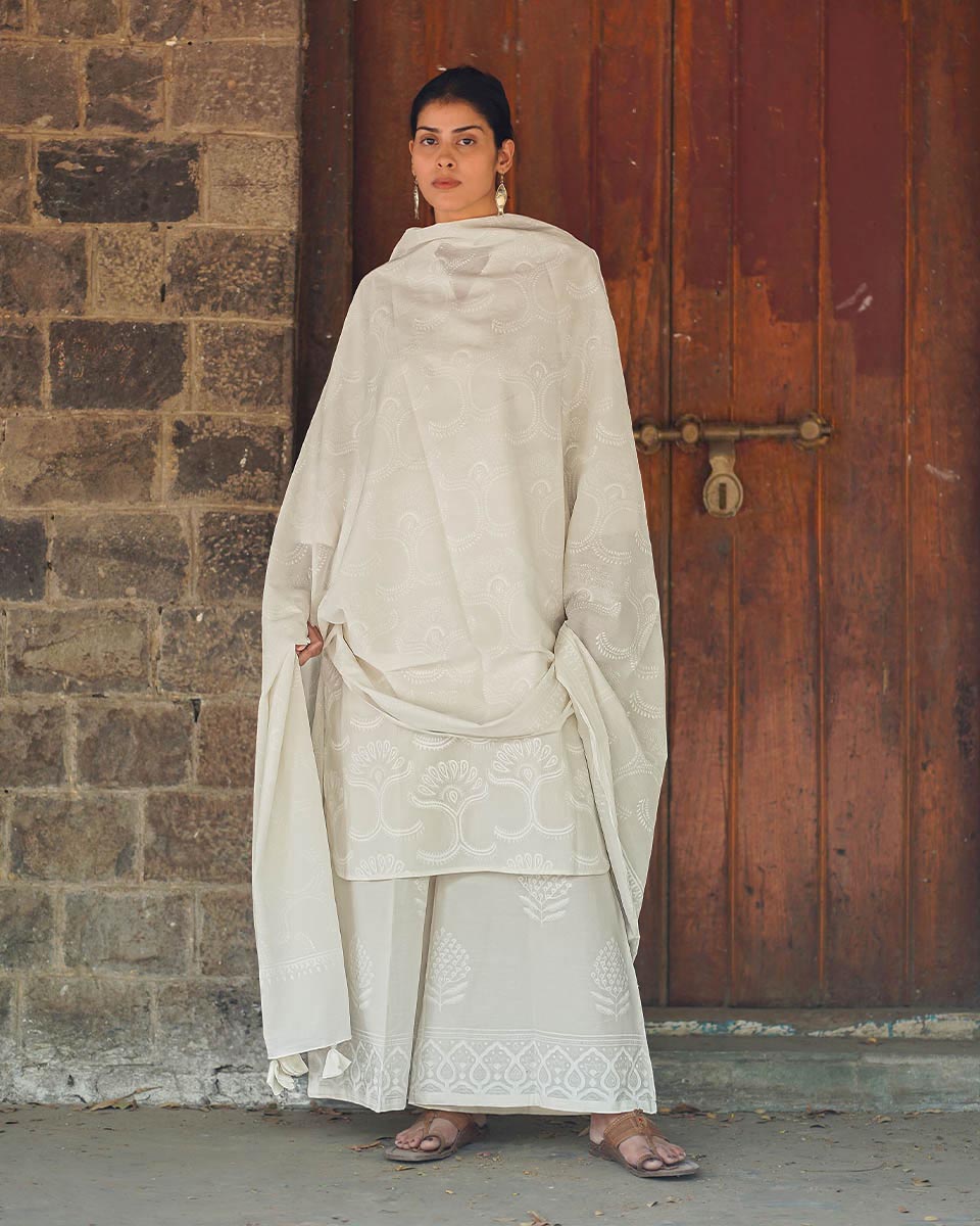 Desert Milk Ivory Block Printed Dupatta - SFD