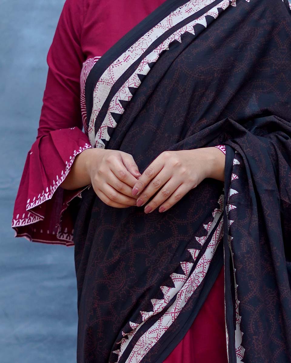 Mrinmoyee Maroon With Black Handblock Printed Cotton Saree - Soil