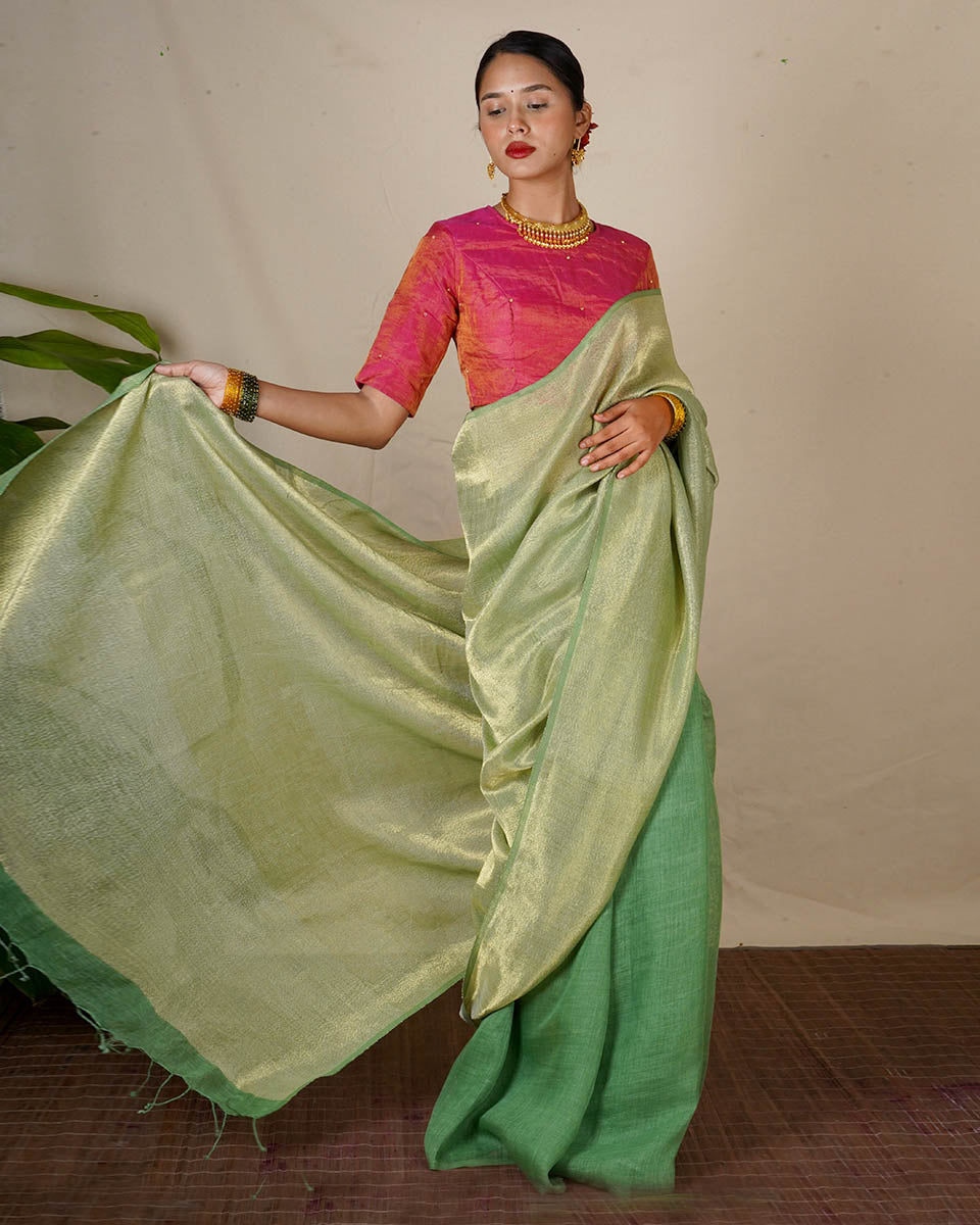 Ishya Green Handwoven Linen Zari Saree - Eknoor