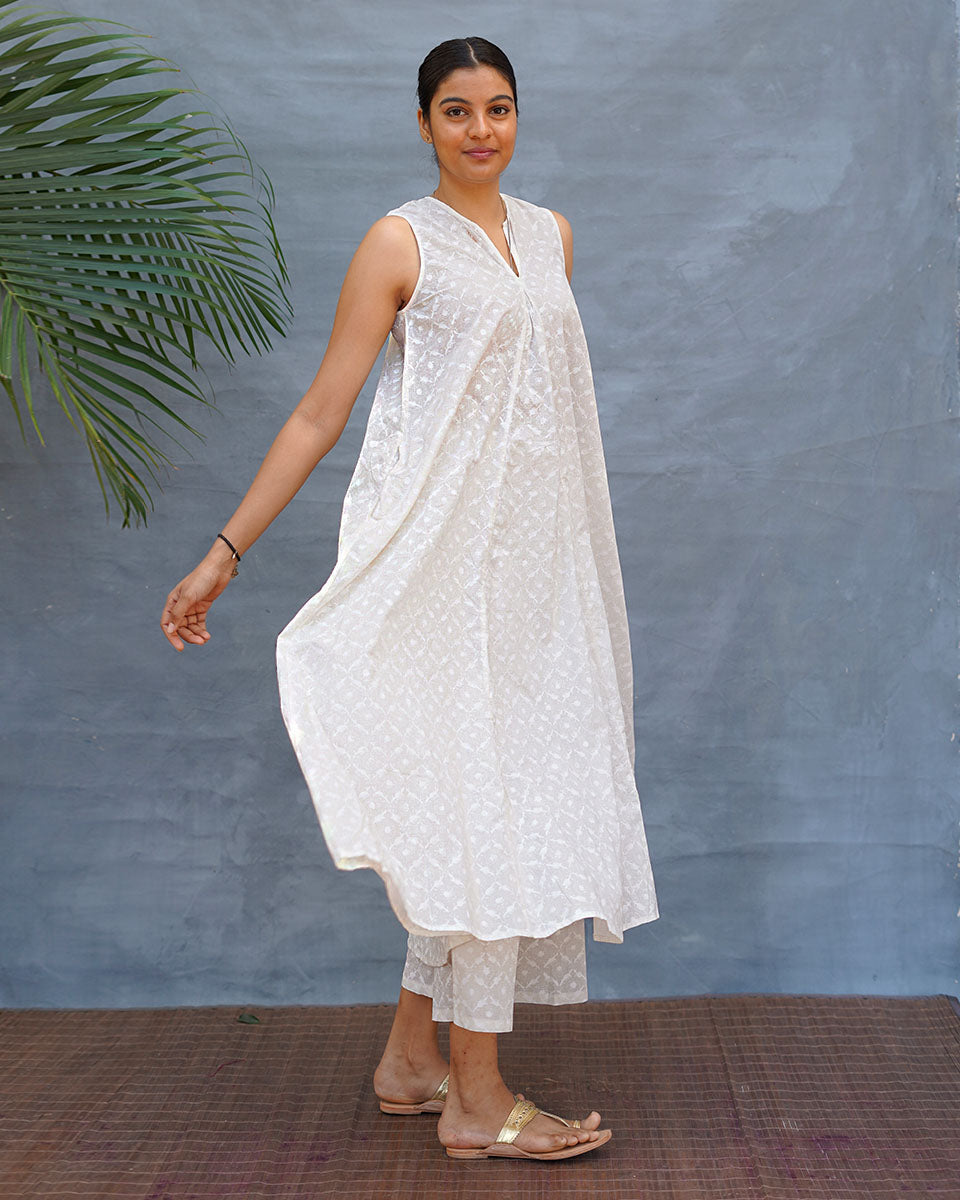 Pakeezah Cotton Kurta Set - Safed