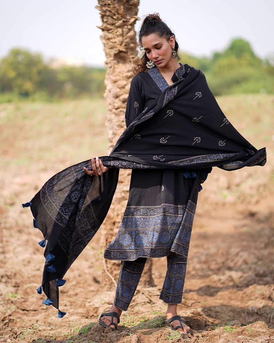 Woven Whispers Blockprinted Cotton Dupatta-WWB