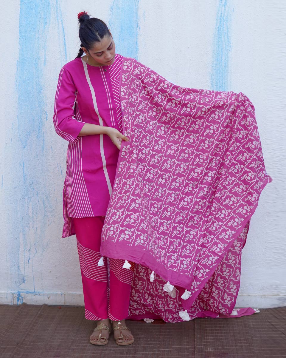 Mayuri Pink Handblock Print Cotton Dupatta - BFG