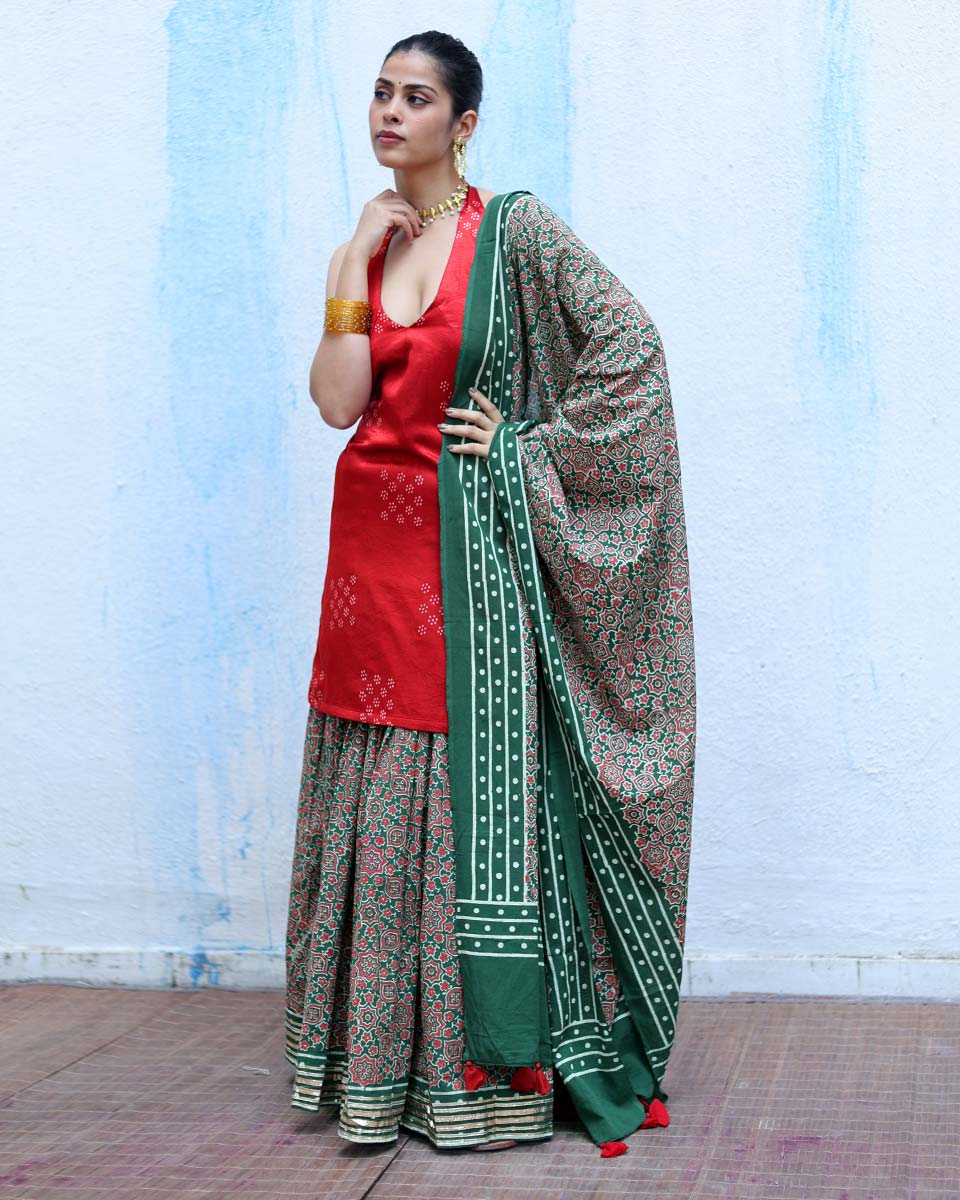 Umeed Green Handblock Print Cotton Dupatta - RSH
