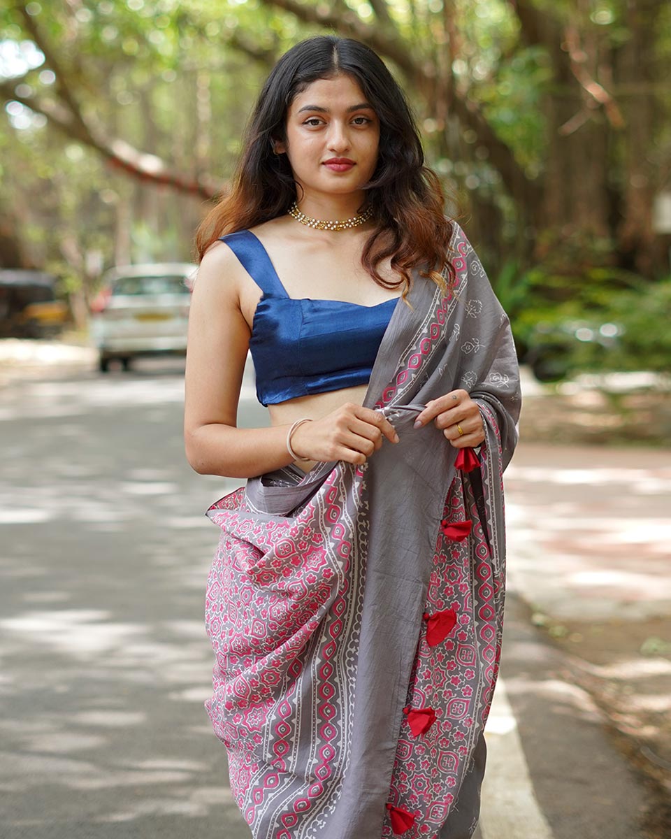 Rose Milk Cake Grey With Pink Handblock Print Cotton Saree - PBC
