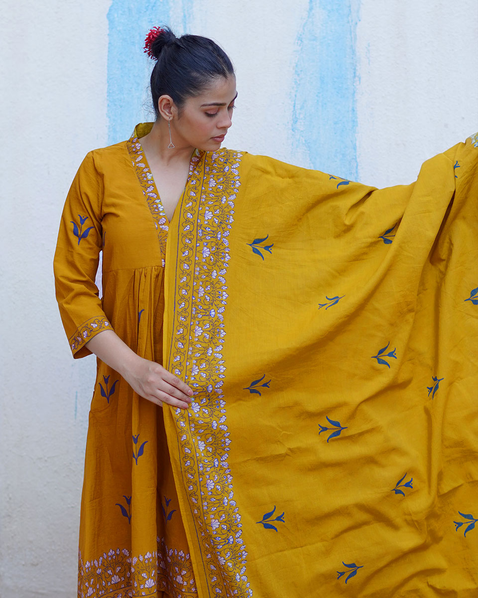 Udti-Phirti Mustard Yellow Handblock Print Cotton Dupatta - BFG