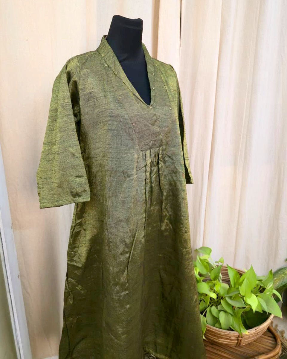Samaira Olive Green Linen kurta - Love Despite