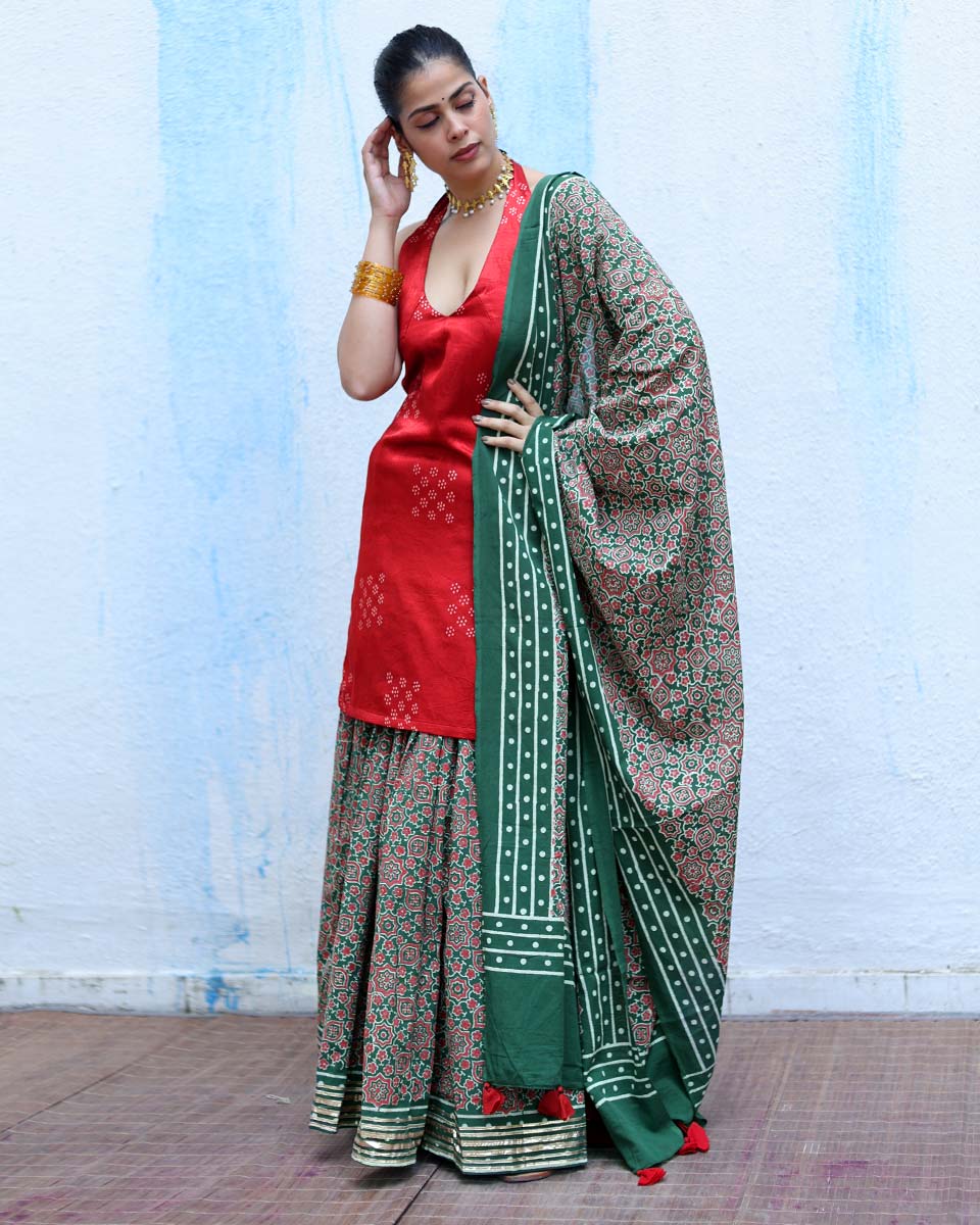 Umeed Green Handblock Print Cotton Dupatta - RSH