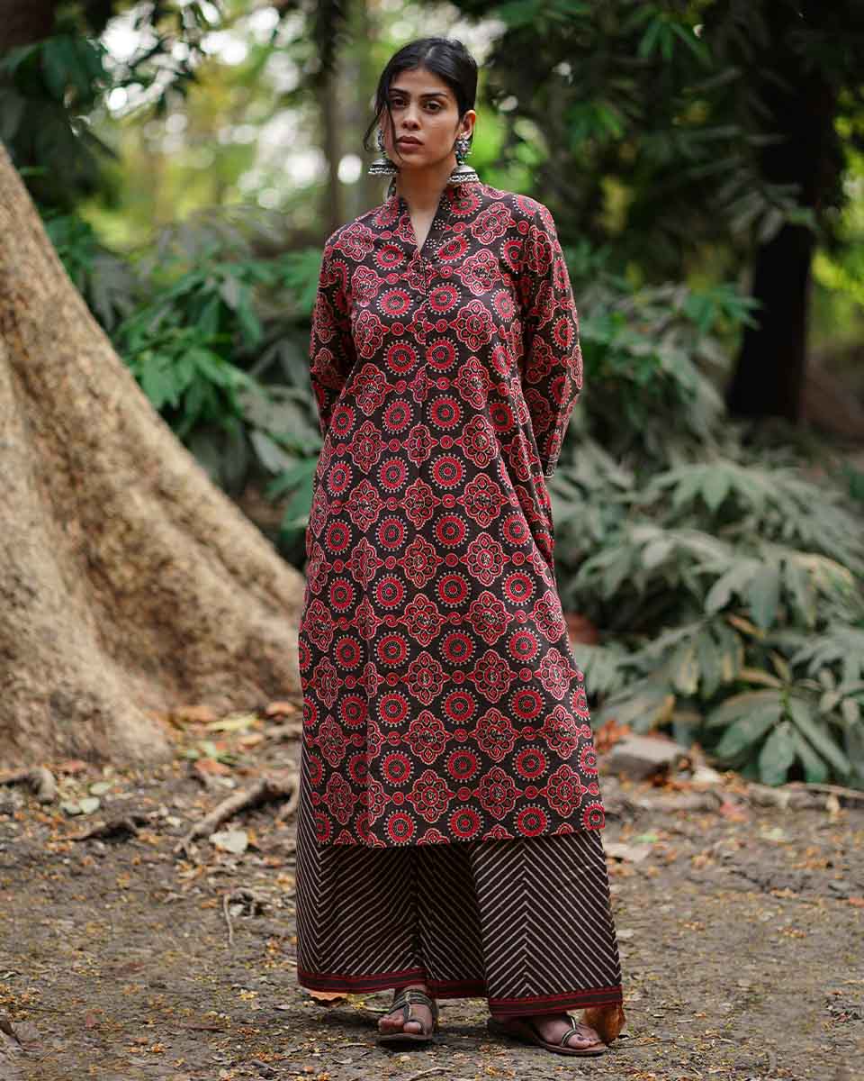 Nadi Si Tu Brown Block Printed Cotton Kurti - WW