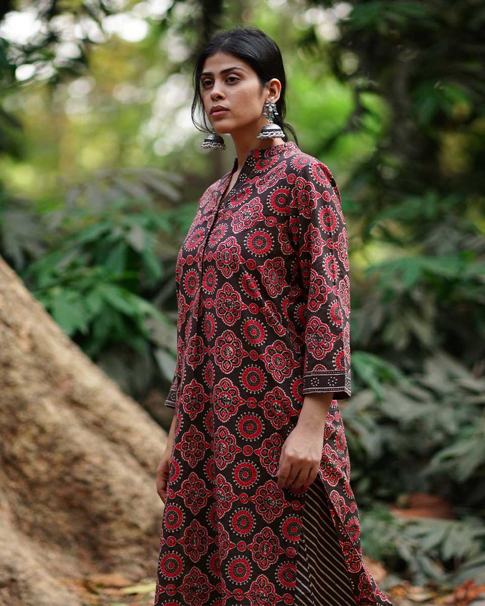 Nadi Si Tu Brown Block Printed Cotton Kurti - WW