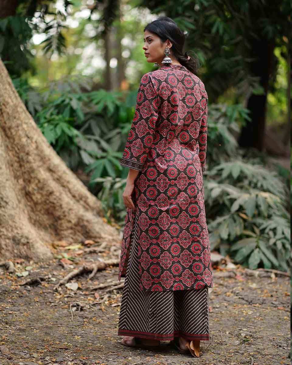 Nadi Si Tu Brown Block Printed Cotton Kurti - WW
