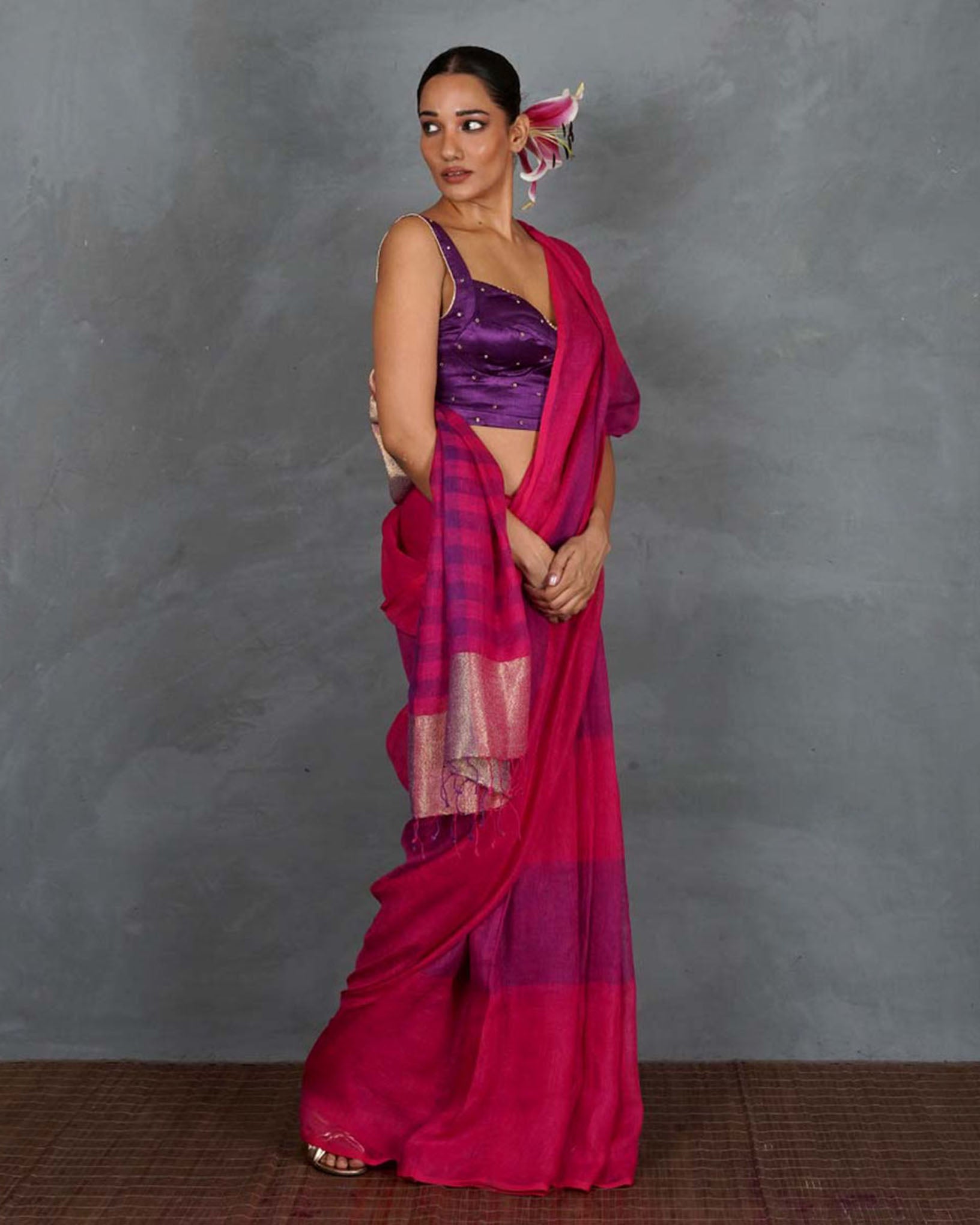 Samira Magneta Handwoven Linen Saree - TARA