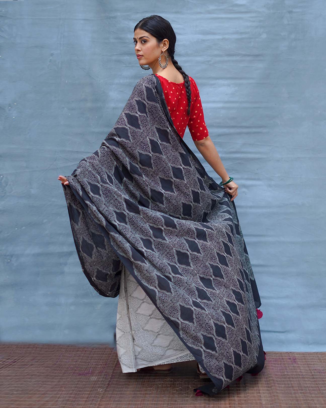 Black & White Tale Handblock Print Cotton Saree - MIS