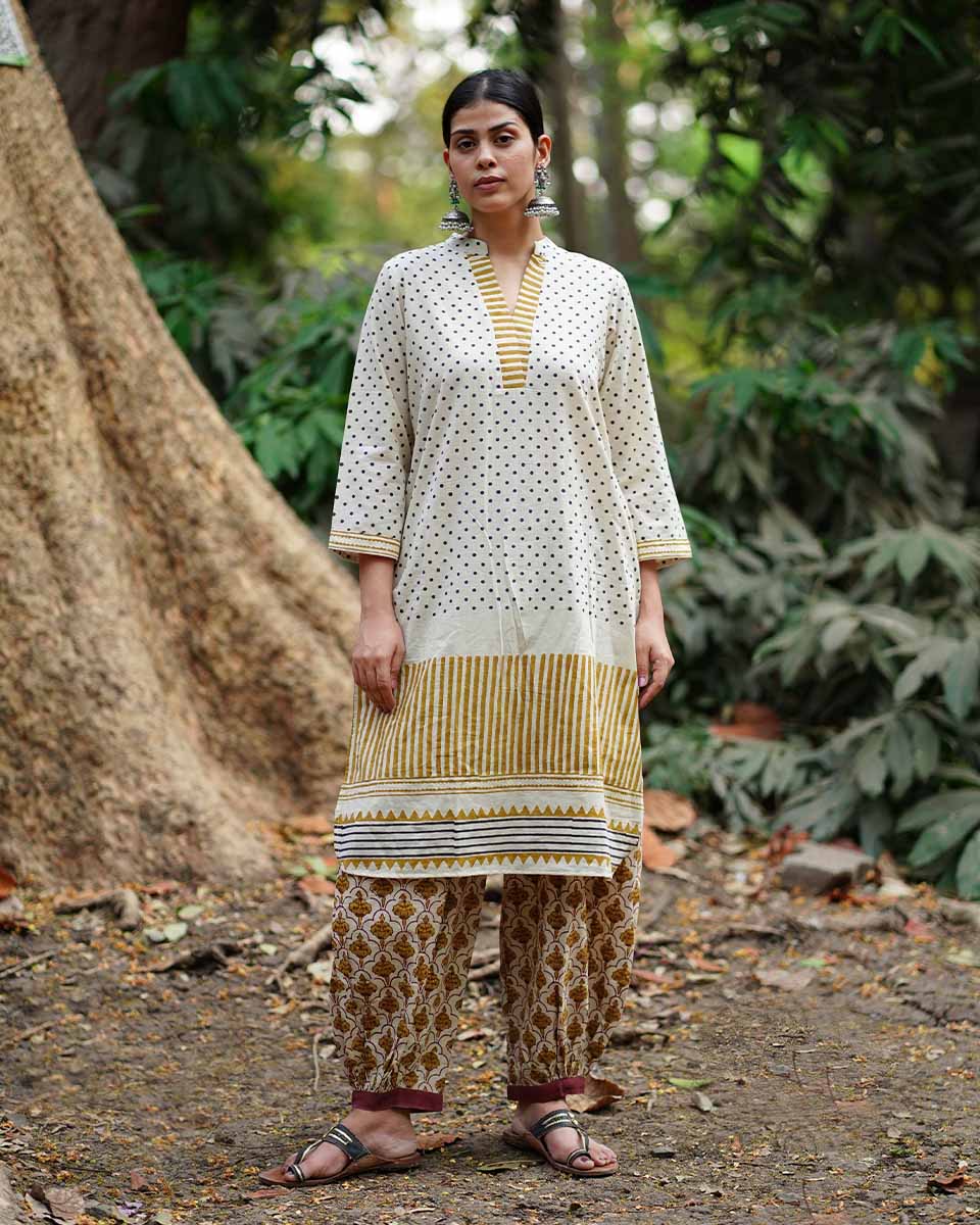 Gulabi Shaam Tu Ivory Block Printed Cotton Kurti - WW