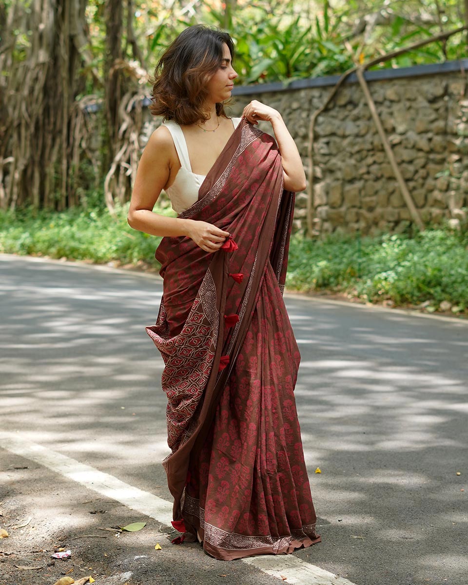 Tiramisu Barfi Maroon Brown Handblock Print Cotton Saree - PBC