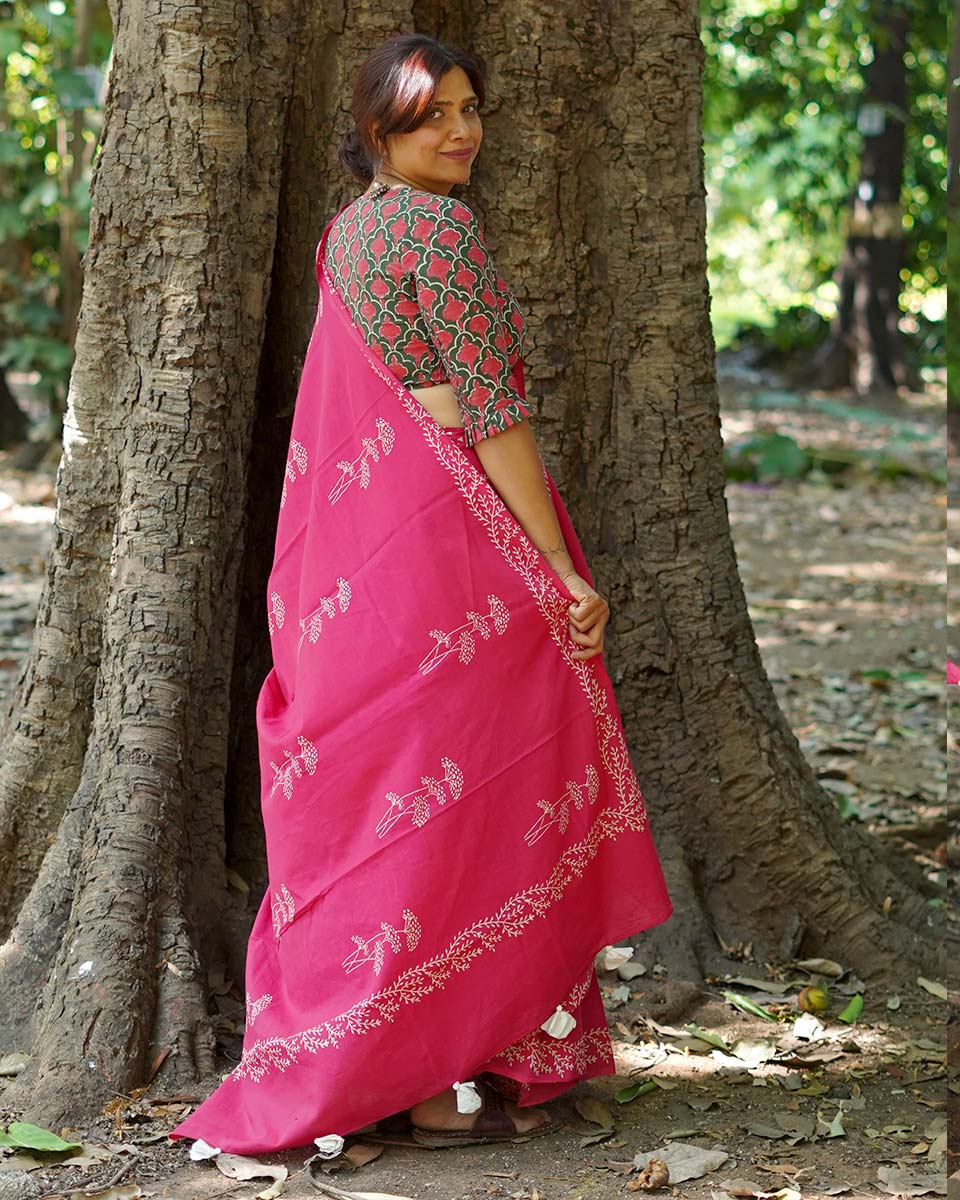 Lying on grass Pink Hand Block Printed Cotton Saree - UMT