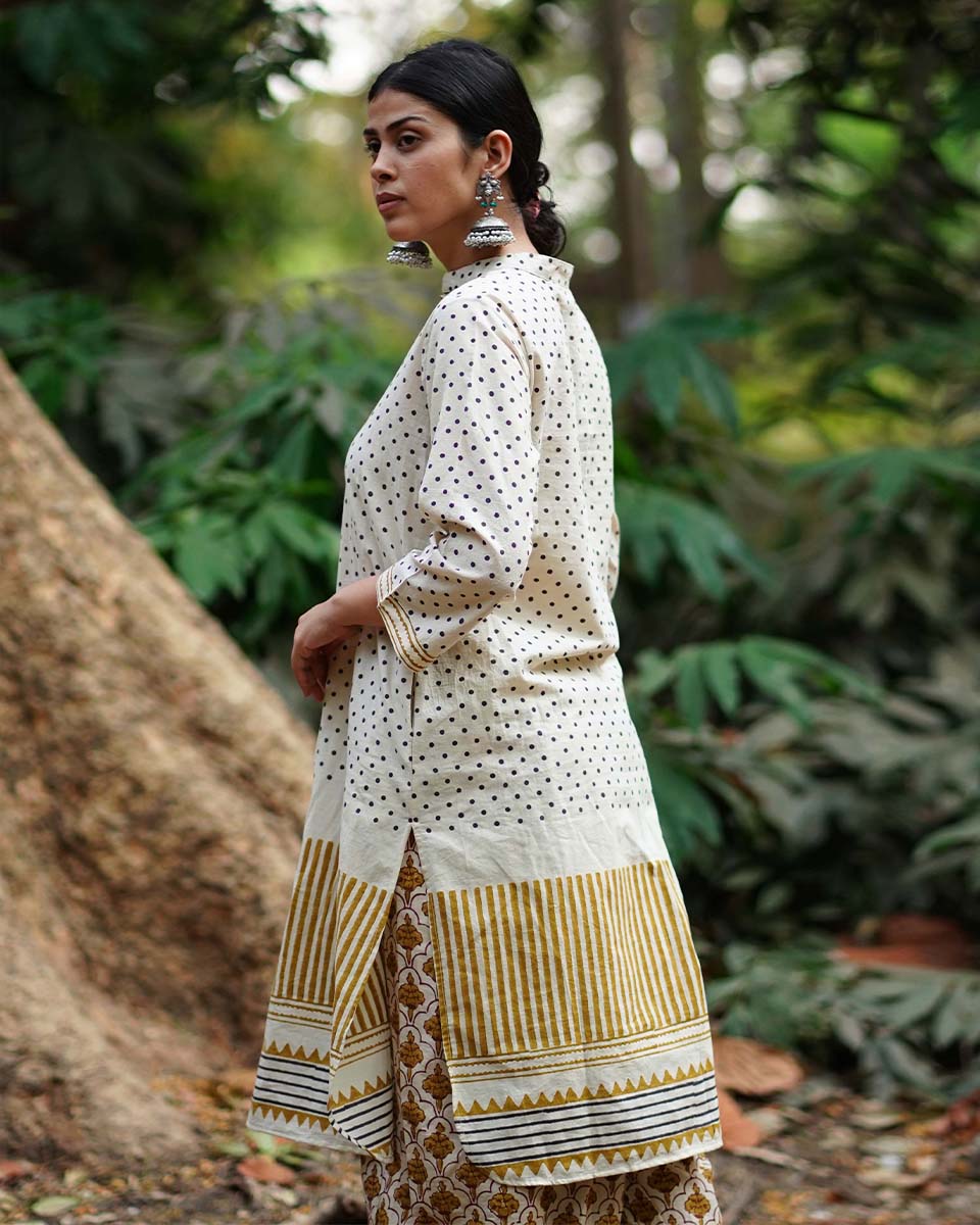Gulabi Shaam Tu Ivory Block Printed Cotton Kurti - WW