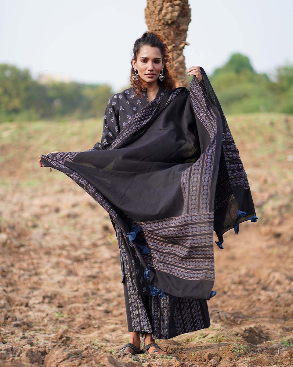Liquid Grace Blockprinted Cotton Dupatta-WWB