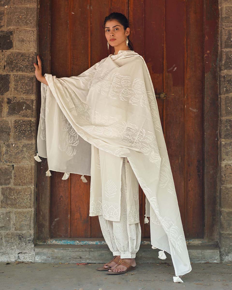 Dupatta | Dupatta Designs | White Dupatta | Cotton Dupatta White | Chidiyaa