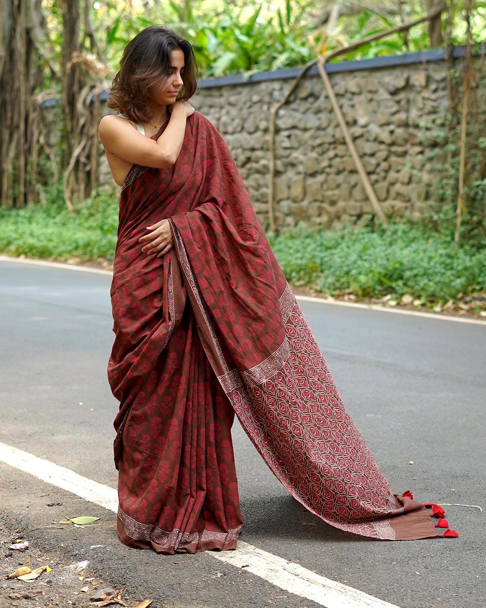 Tiramisu Barfi Maroon Brown Handblock Print Cotton Saree - PBC