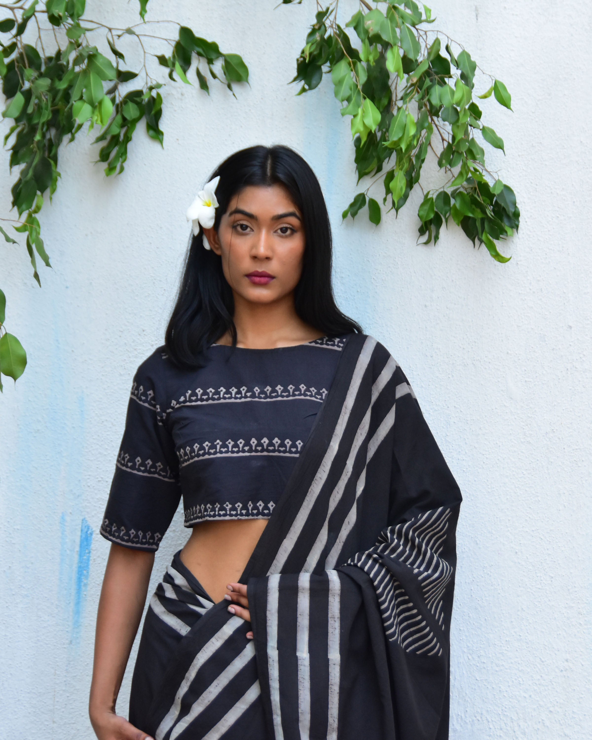 Black Cotton Saree | mul mul cotton saree | Cotton saree online | Black Saree Cotton | Chidiyaa