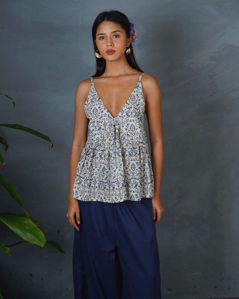 Tops for women | Womens top | Tops on jeans