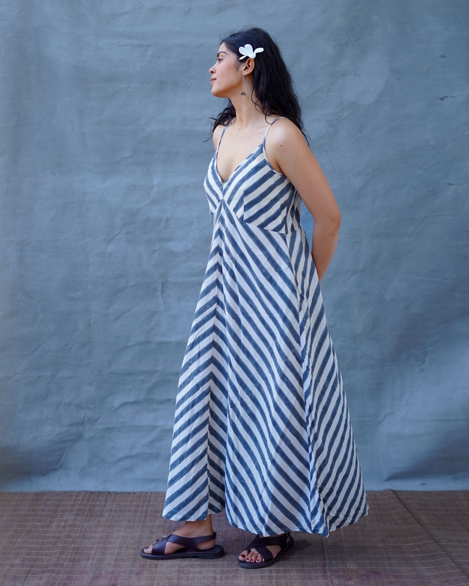 Cloud Kiss Grey Block Printed Dress - BMS