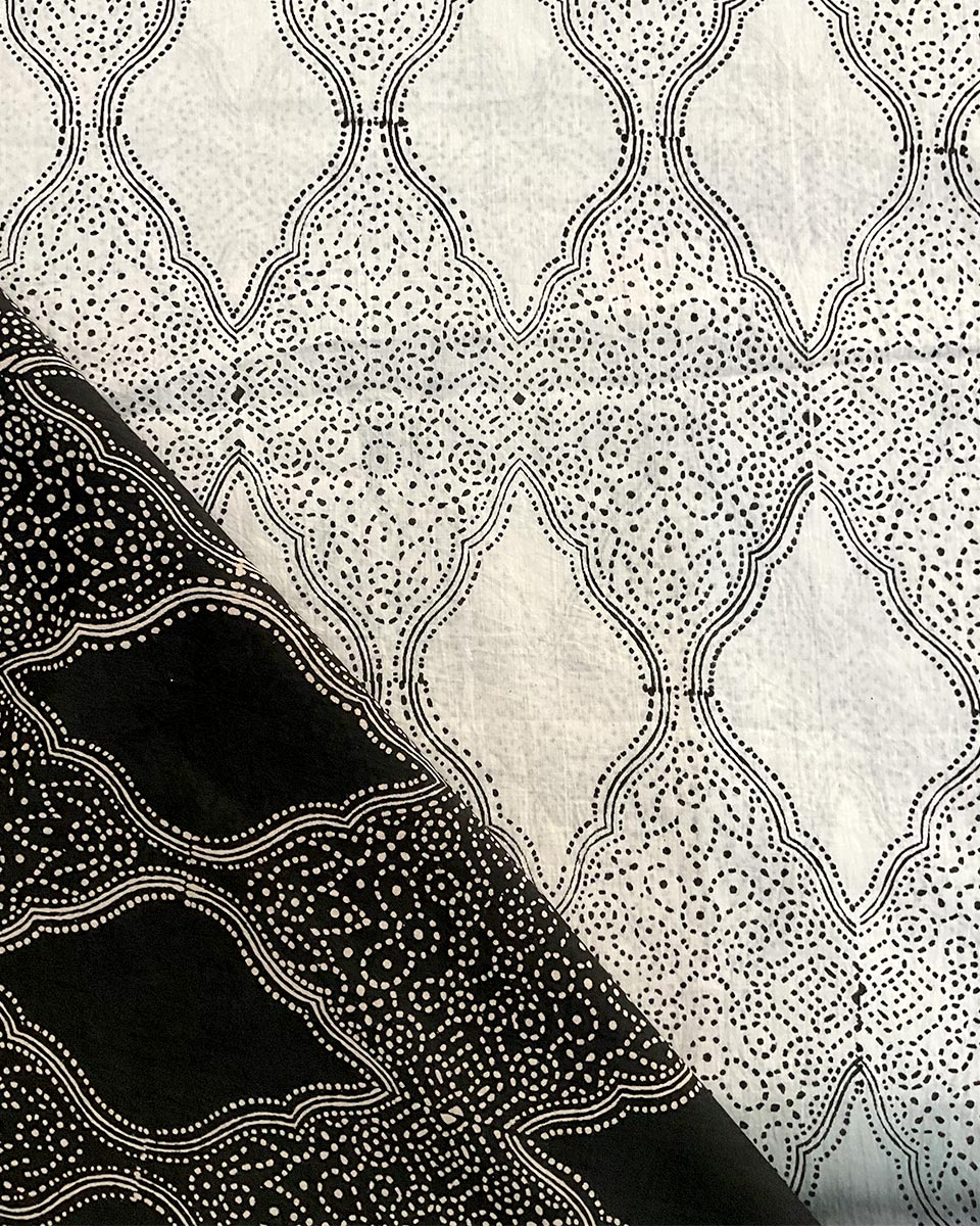 Black & White Tale Handblock Print Cotton Saree - MIS