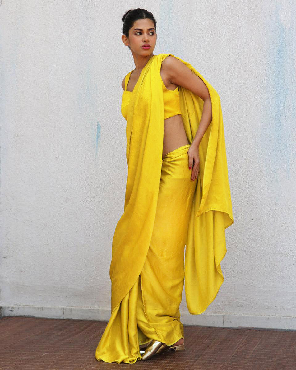 saree | saree hairstyle | saree poses | saree online