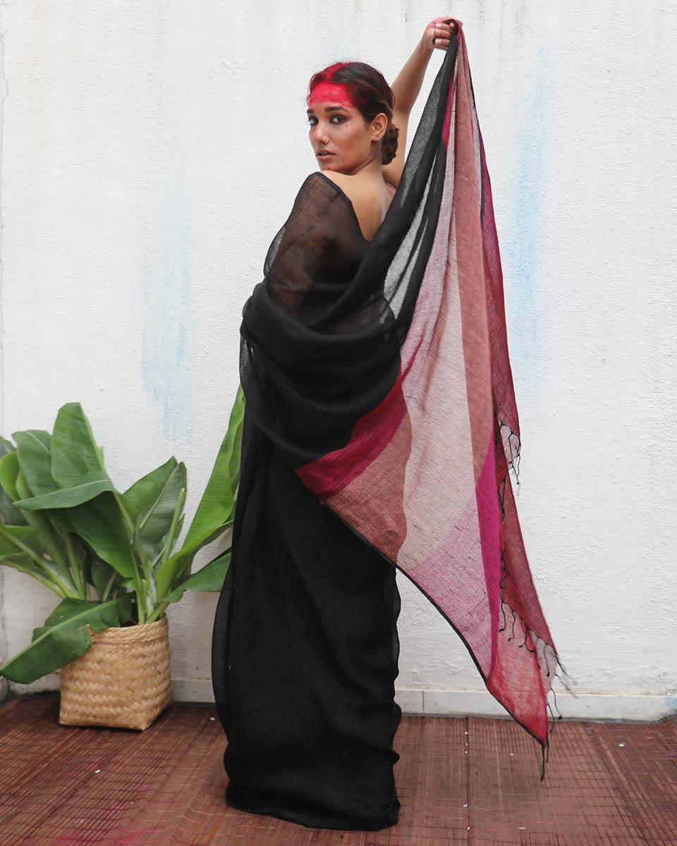 Maheshwari Black Handwoven Linen Saree - Kaali