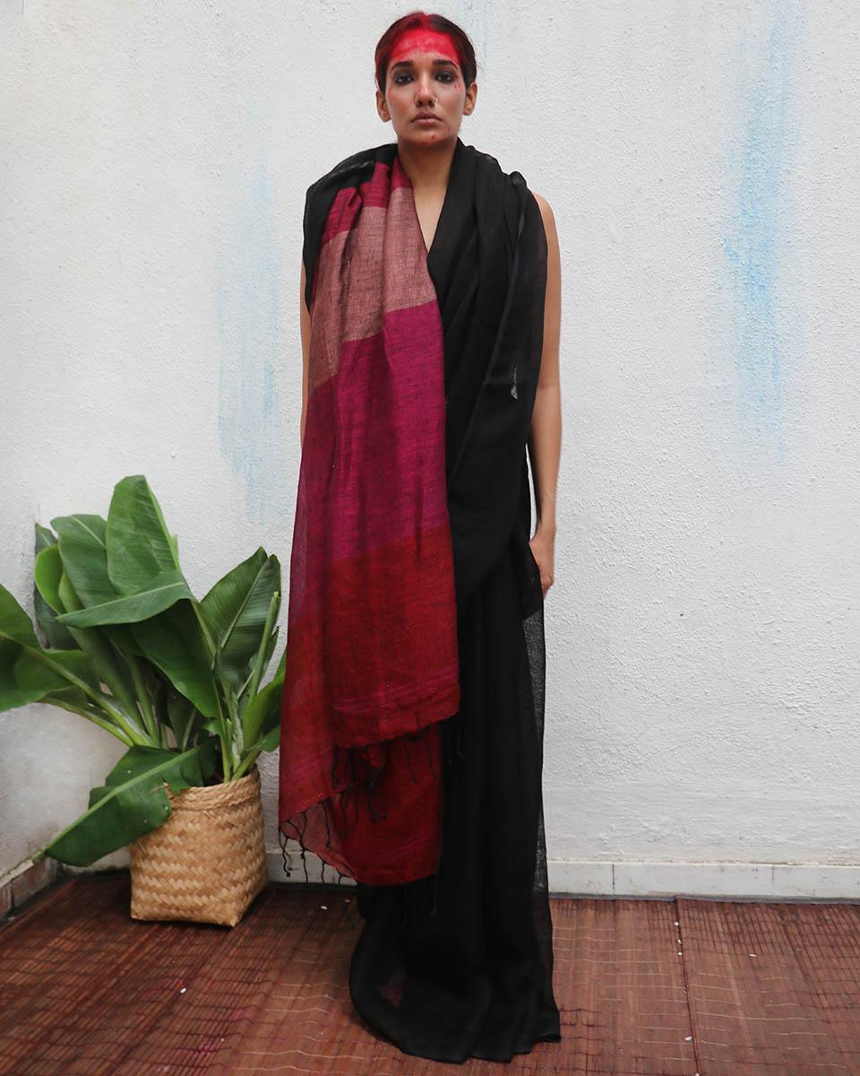 Maheshwari Black Handwoven Linen Saree - Kaali