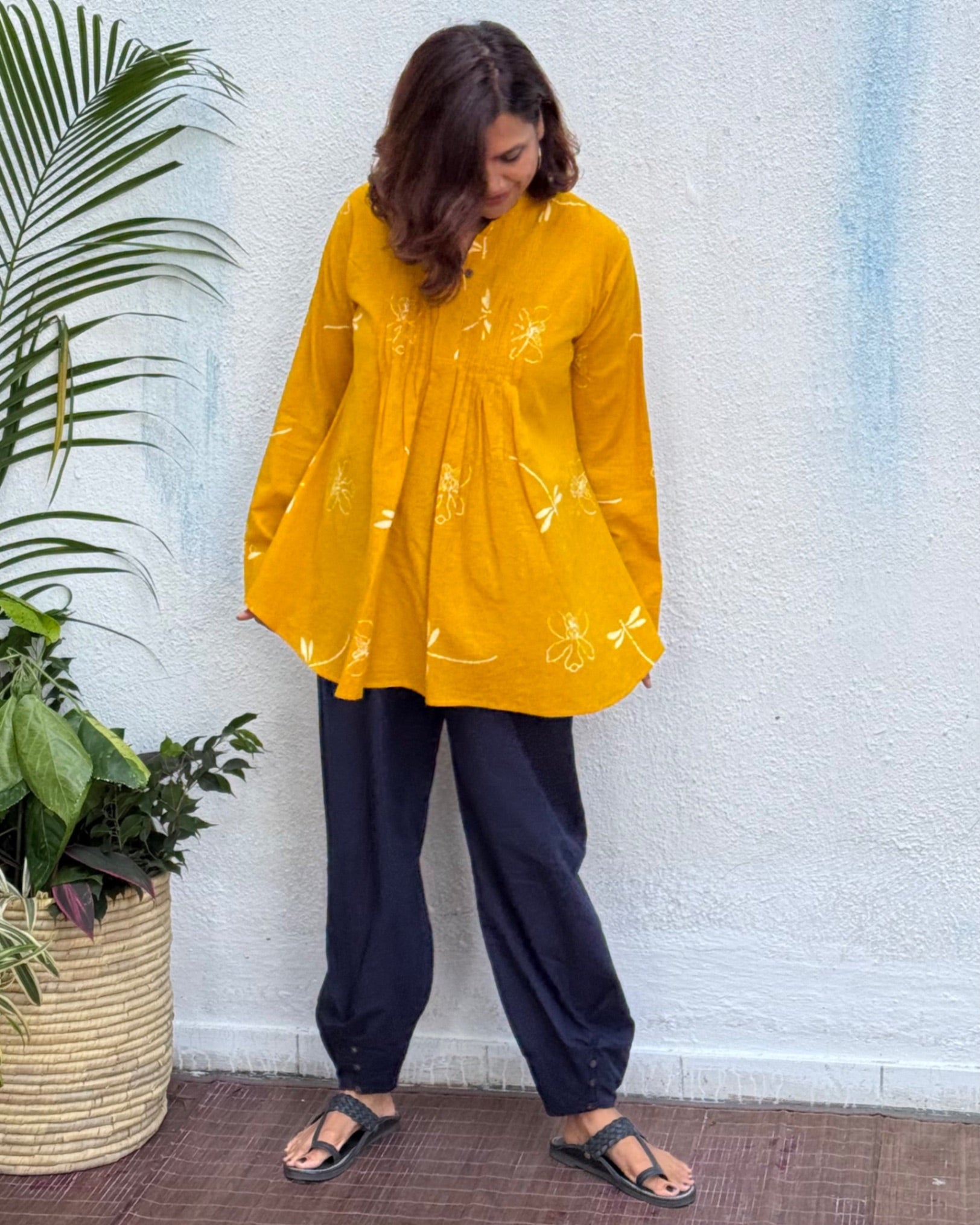 kurti poses | kurti | kurti material | kurti top