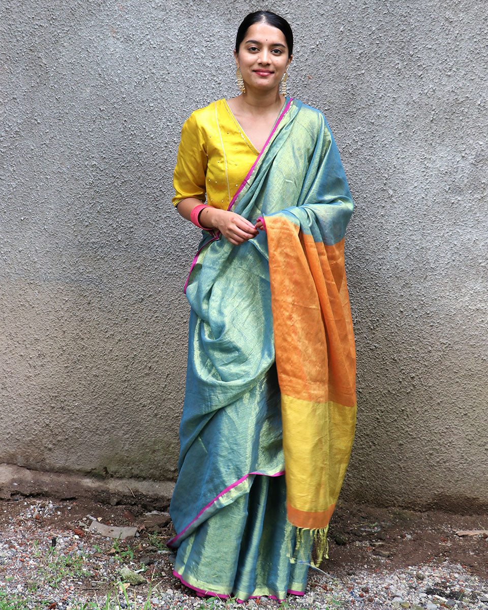 Sitaara Handwoven Cotton Zari Saree - Chandani