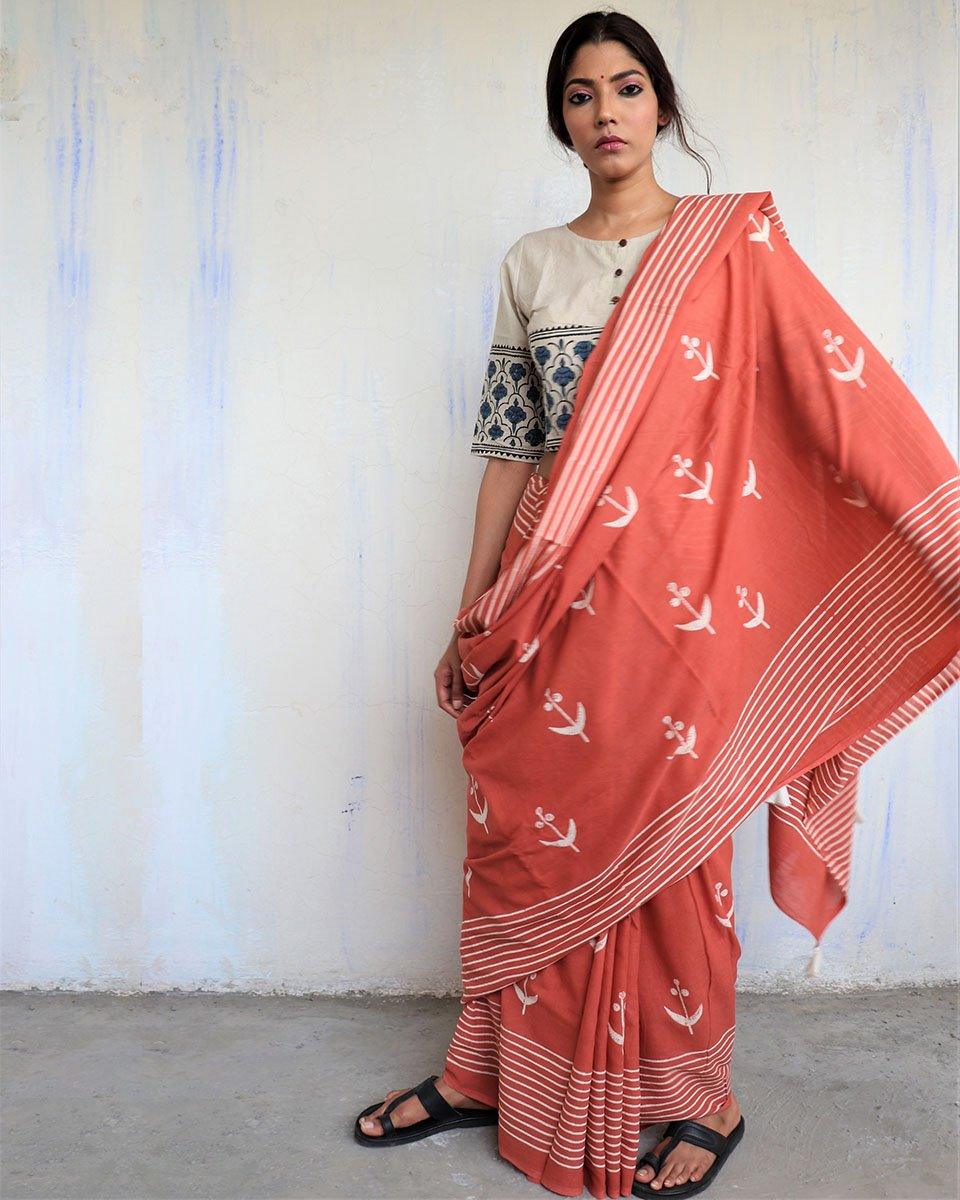 Cotton sarees | Saree | Saree for women | Saree red | Saree poses | Chidiyaa