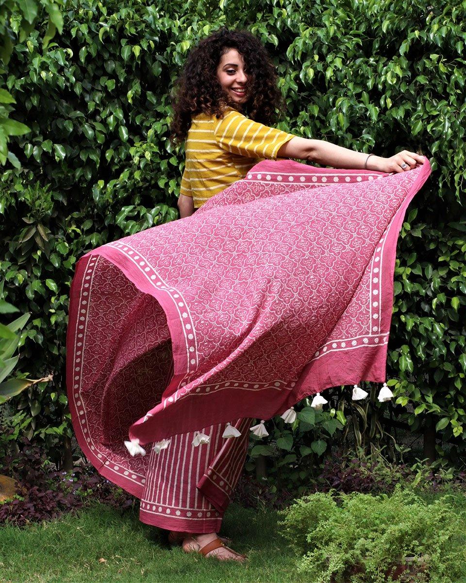 Saree for wedding | Saree poses | Sarees | Cotton saree pink | Chidiyaa