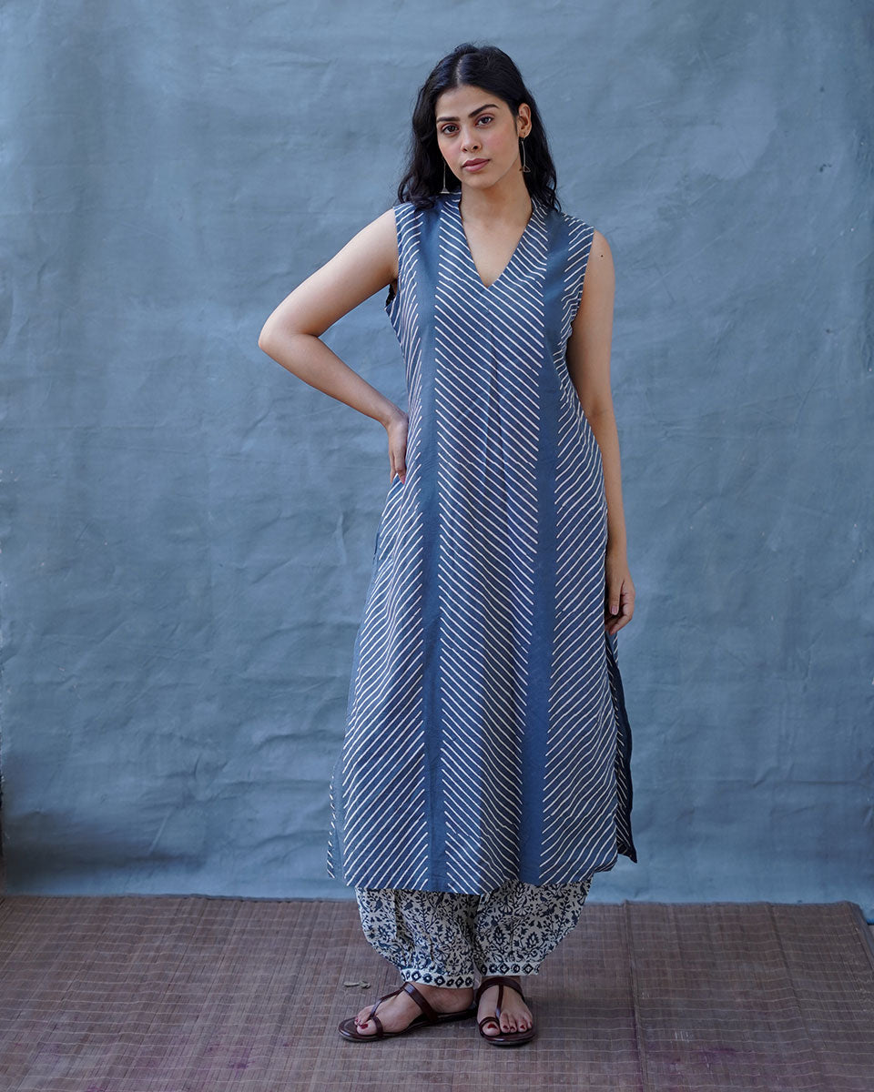 Cloud Kiss Grey Block Printed Kurti - BMS