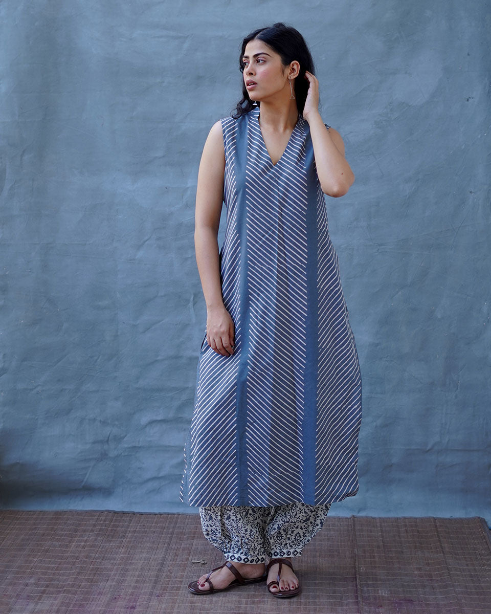 Cloud Kiss Grey Block Printed Kurti - BMS