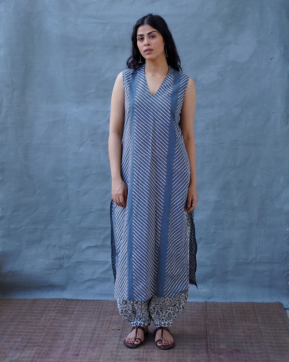 Cloud Kiss Grey Block Printed Kurti - BMS