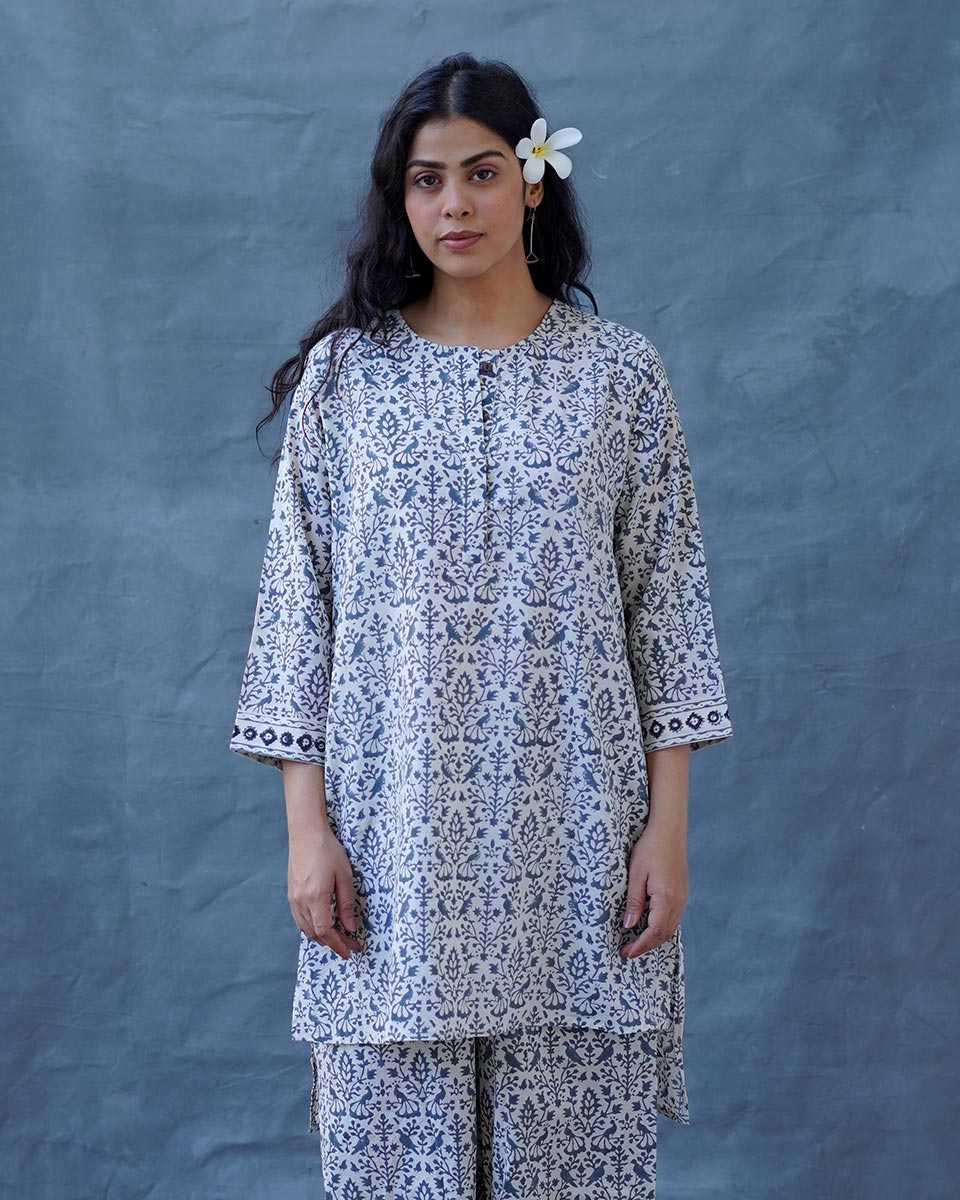 Mist Over Hill Grey Block Printed Top - BMS