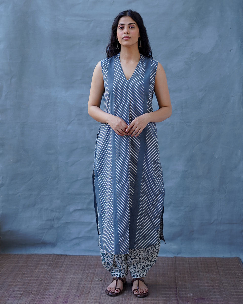 Cloud Kiss Grey Block Printed Kurti - BMS