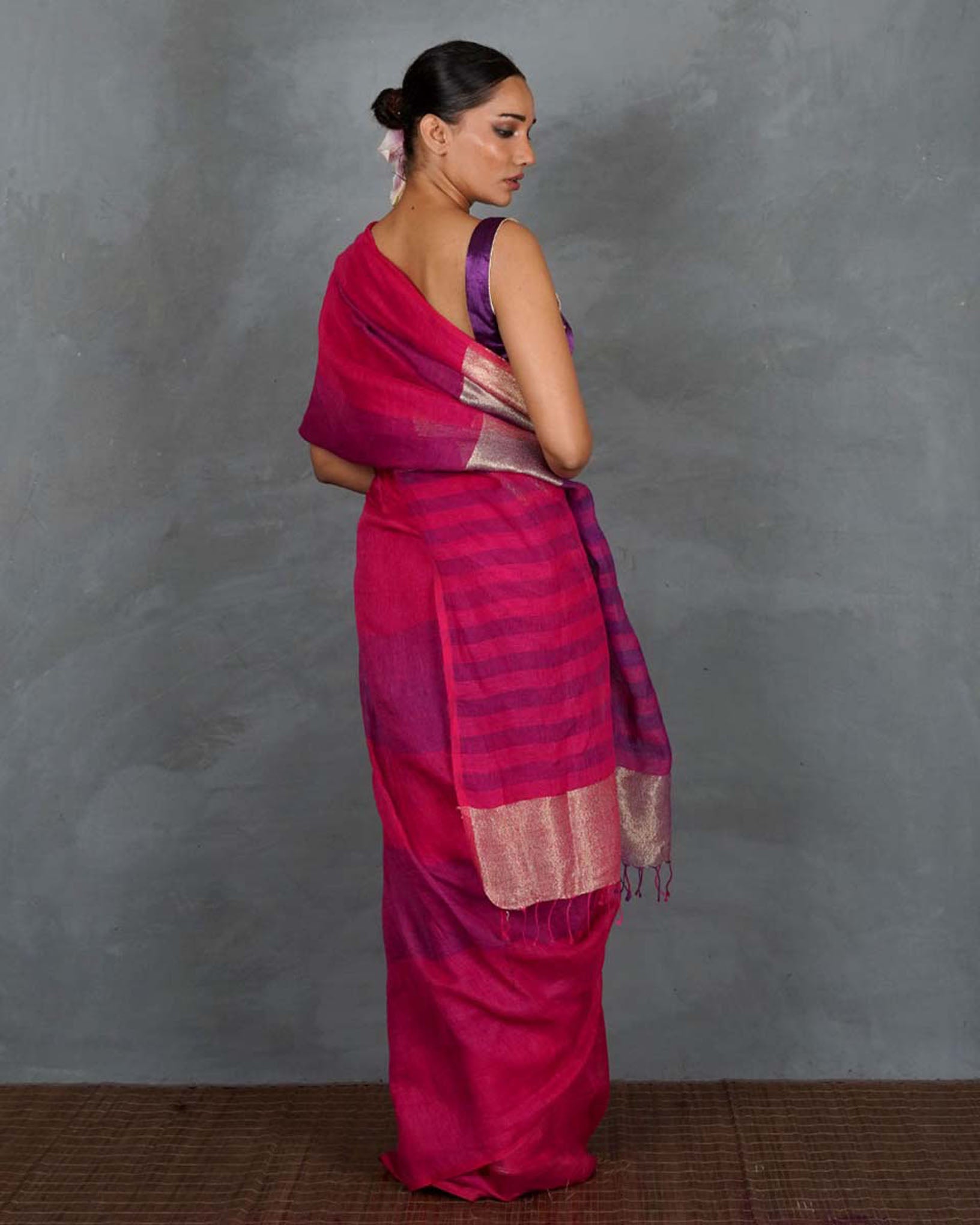 Samira Magneta Handwoven Linen Saree - TARA