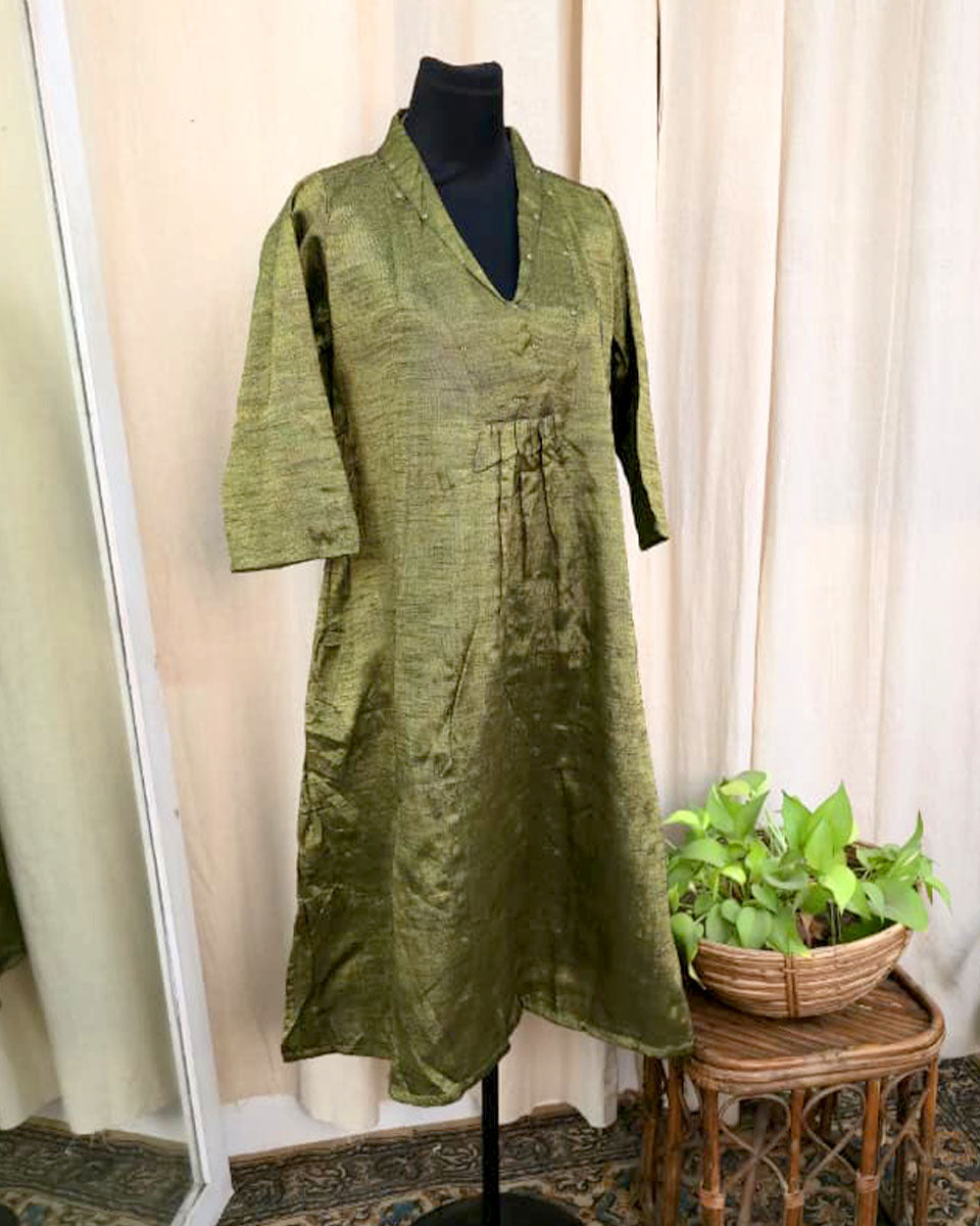 Samaira Olive Green Linen kurta - Love Despite