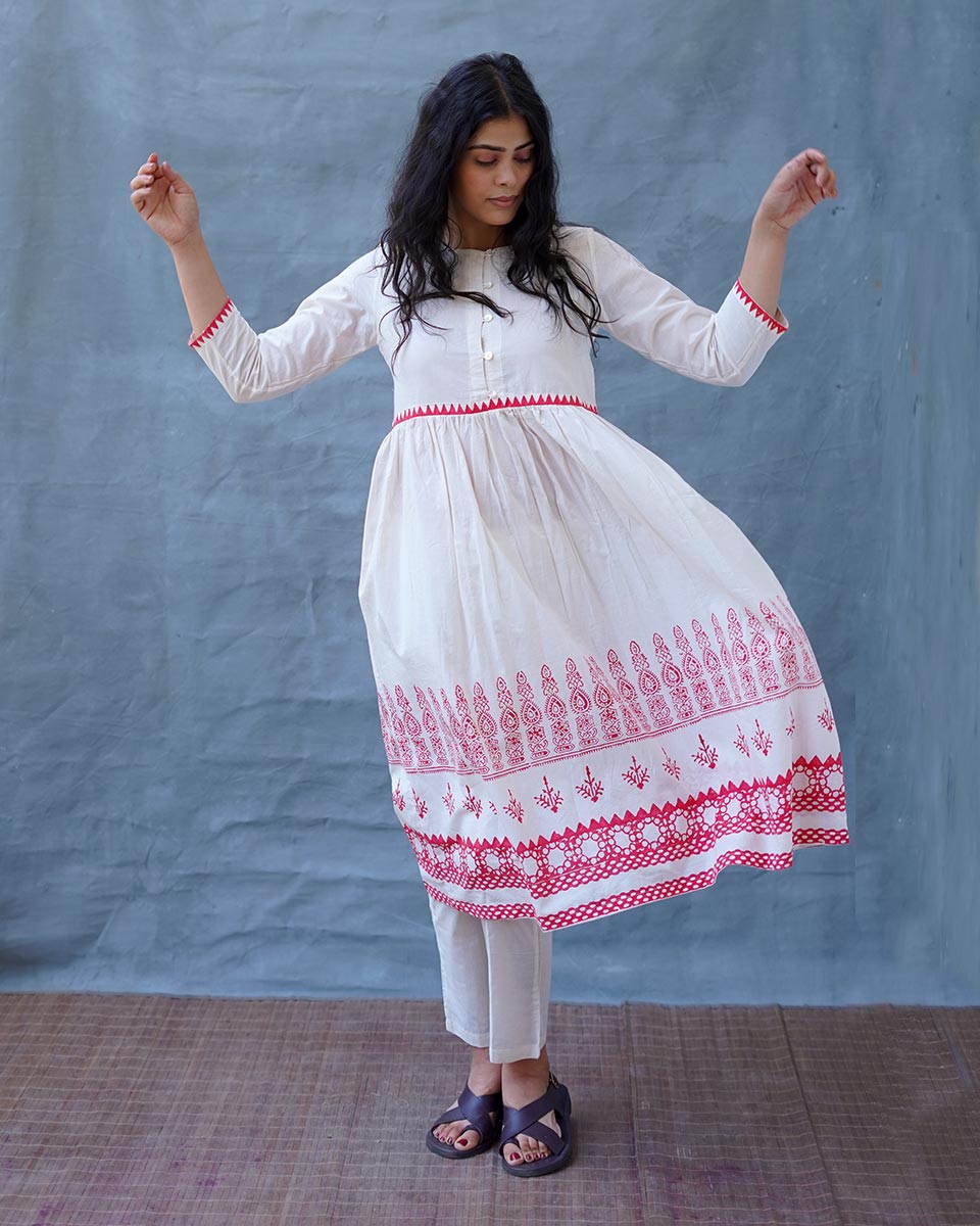 Zubeira Blockprinted Cotton Kurta Set - BGVL