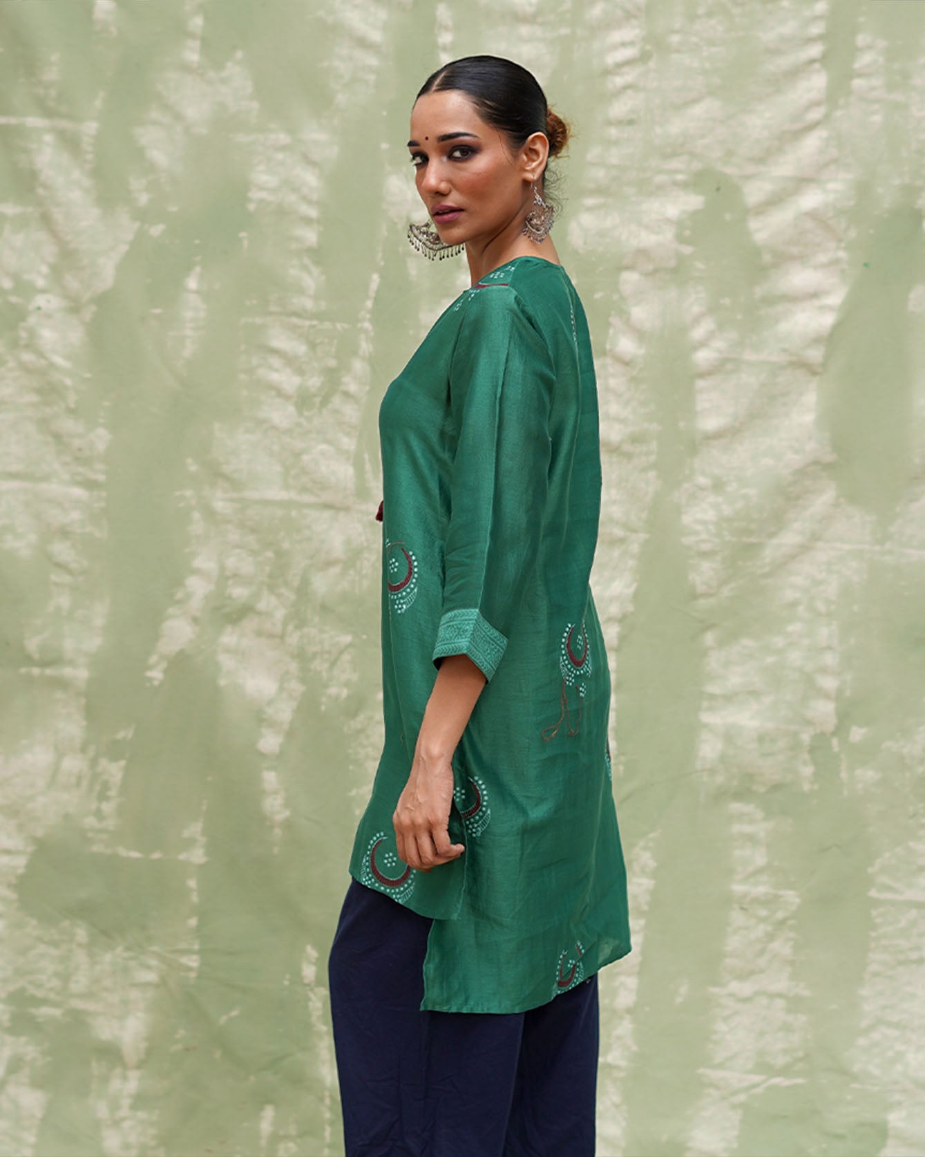 Mere Aangan Mein Green Handblock Printed Chanderi Silk Kurti - CHD