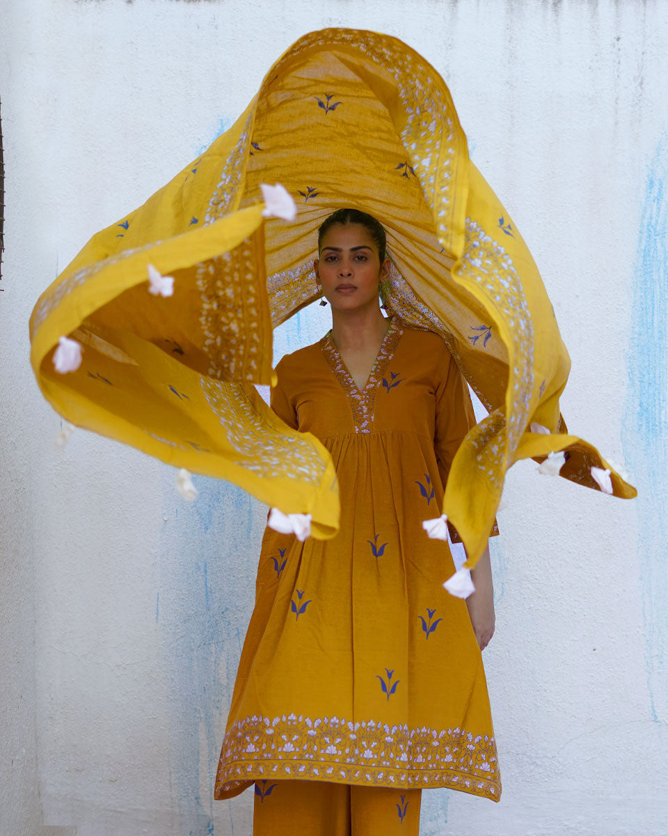 Udti-Phirti Mustard Yellow Handblock Print Cotton Dupatta - BFG