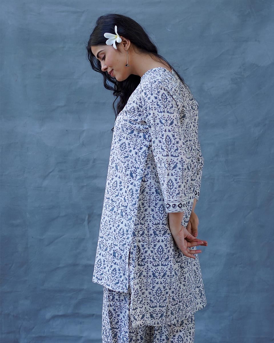 Mist Over Hill Grey Block Printed Top - BMS