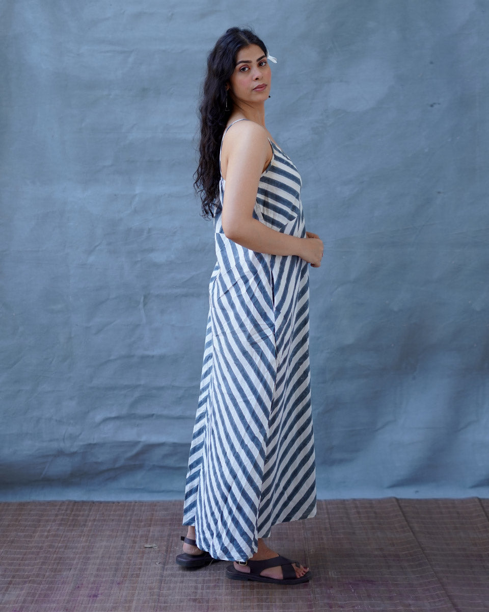 Cloud Kiss Grey Block Printed Dress - BMS