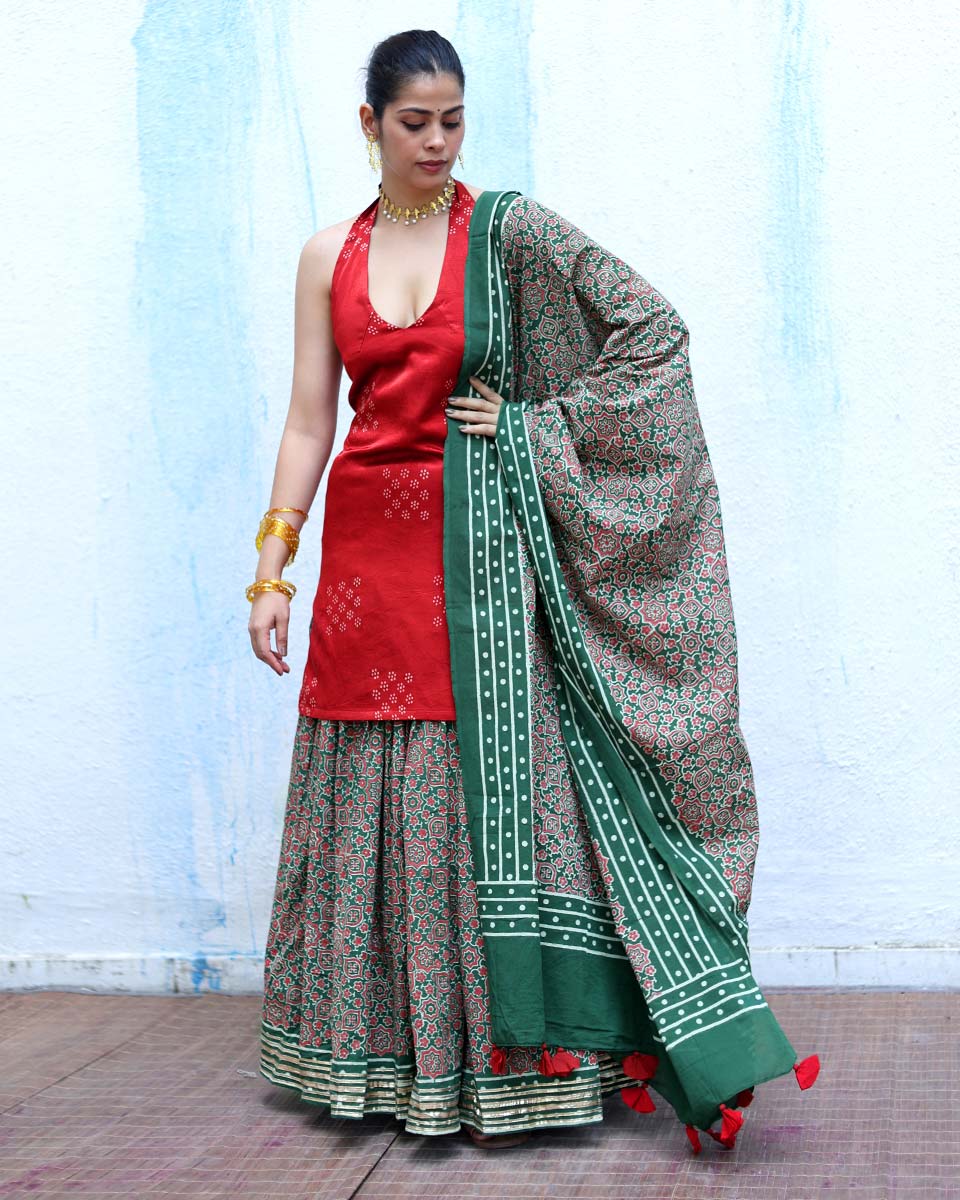 Umeed Green Handblock Print Cotton Dupatta - RSH