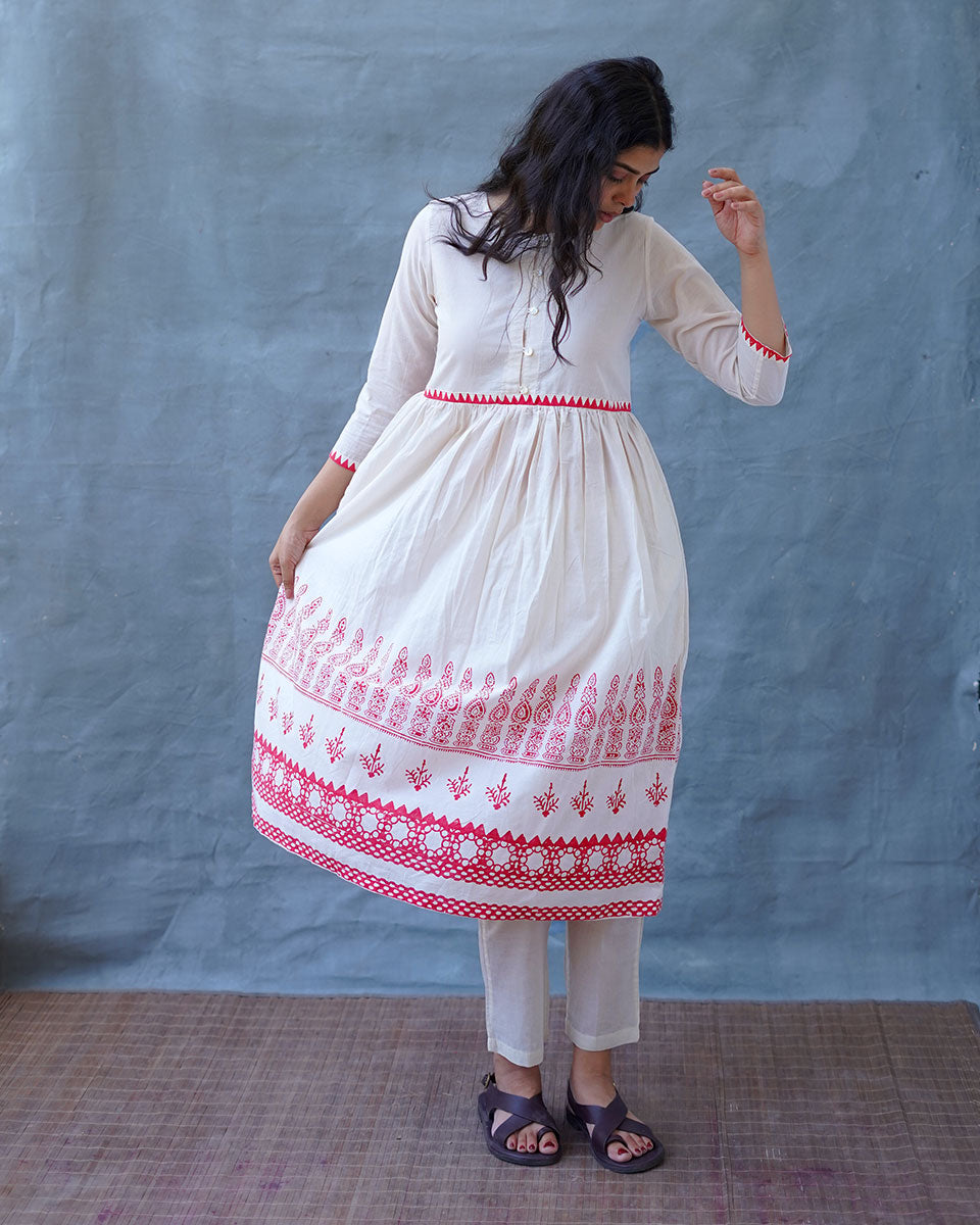 Zubeira Blockprinted Cotton Kurta Set - BGVL