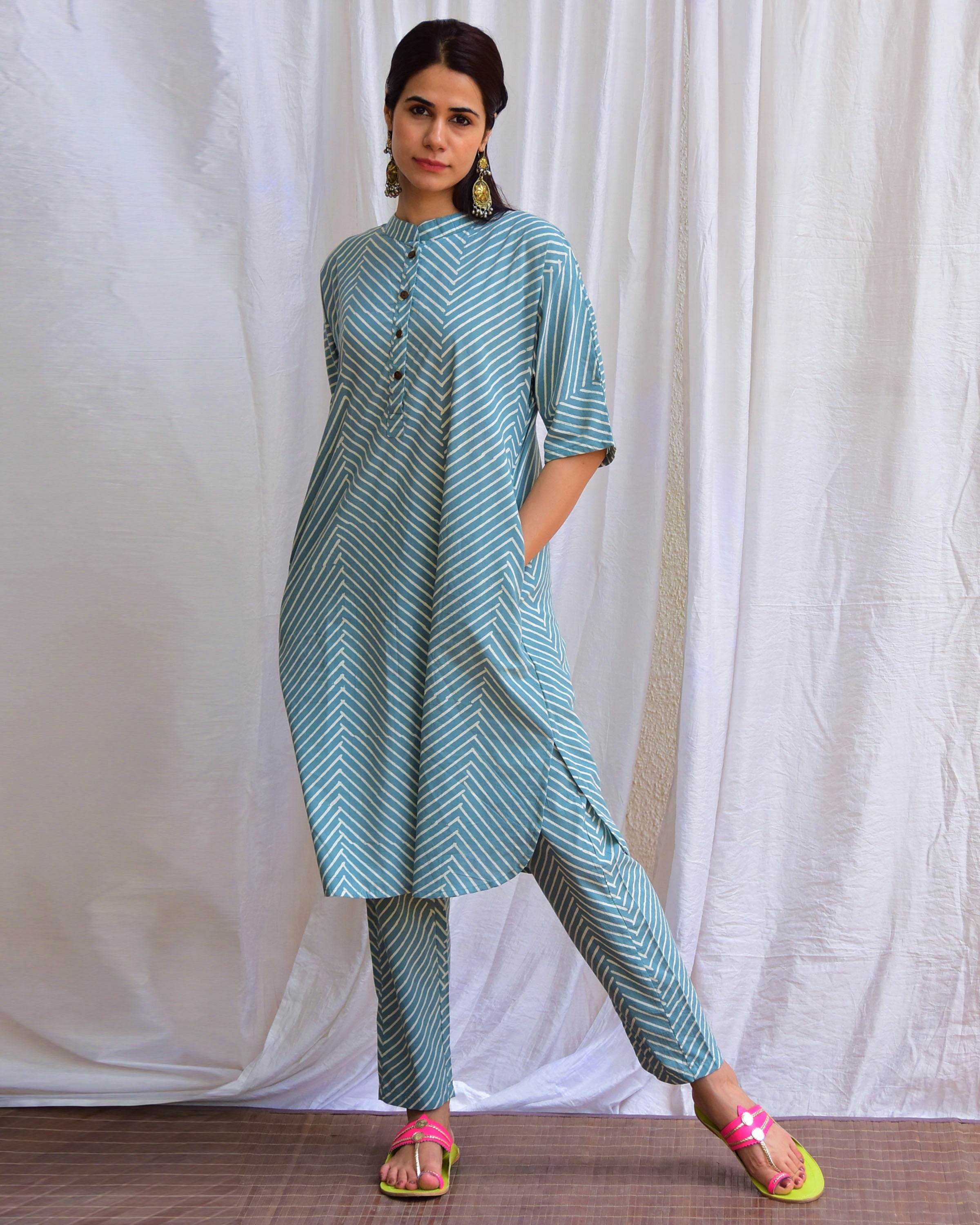 Above The Skies Handblockprinted Cotton Kurta Set Of 2-Sor